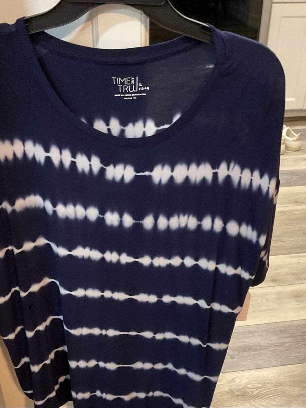 Time and Tru Navy and White Striped Tie-Dye Short Sleeve Tee